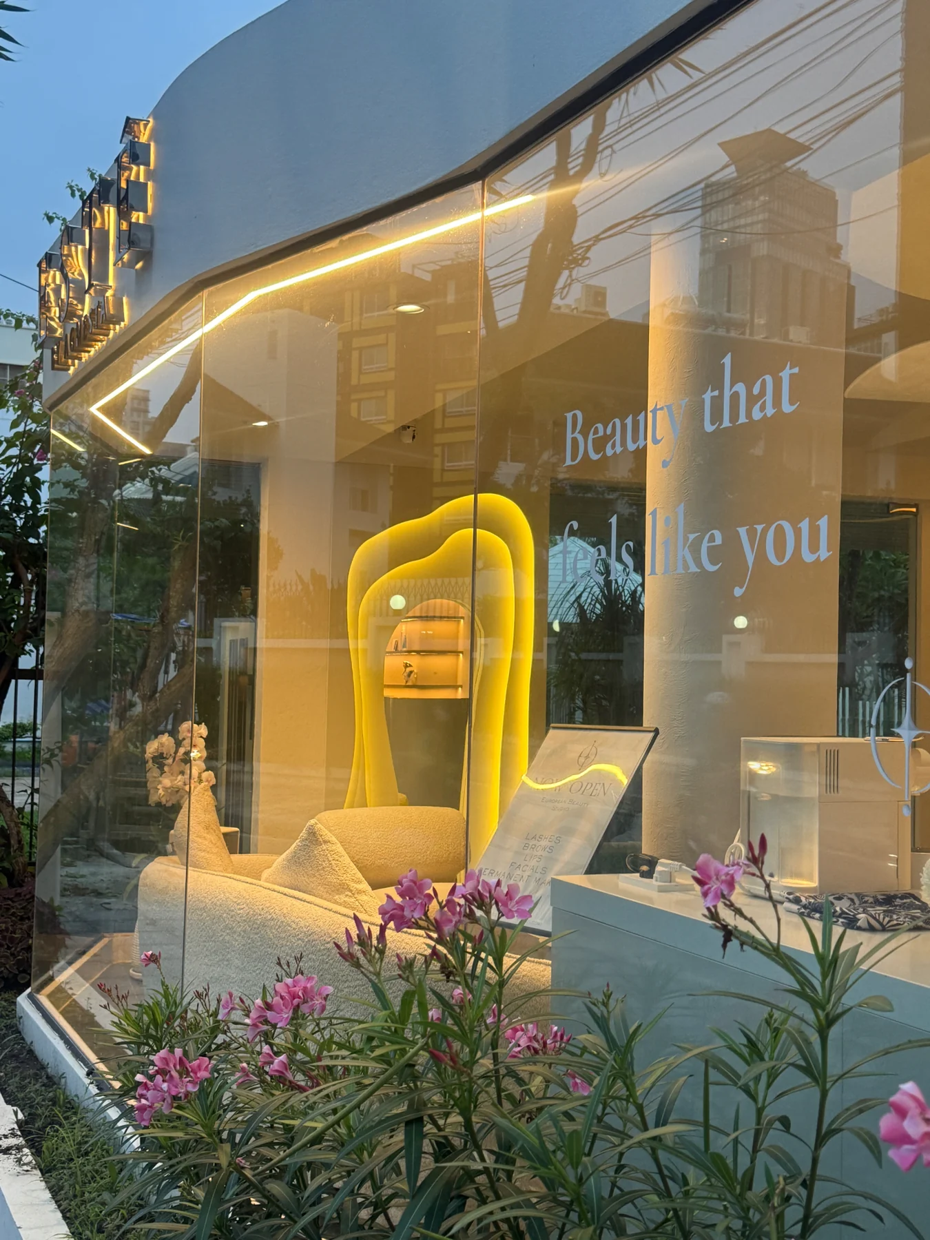 ESTÉ by Agnesta exterior in Thonglor